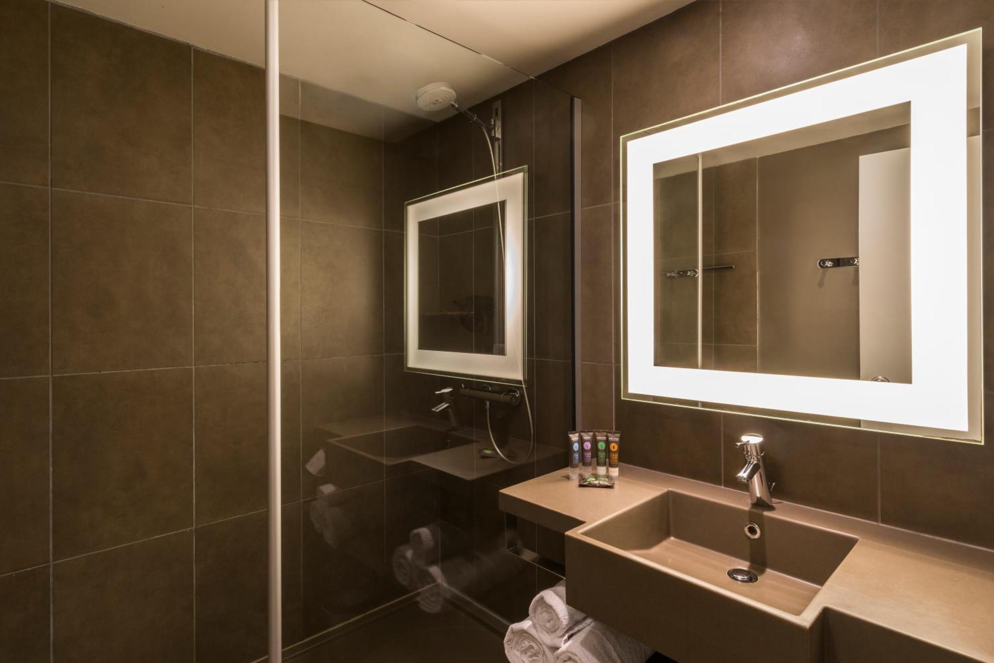 Ibis Styles Lyon Bron Eurexpo Ξενοδοχείο Εξωτερικό φωτογραφία
