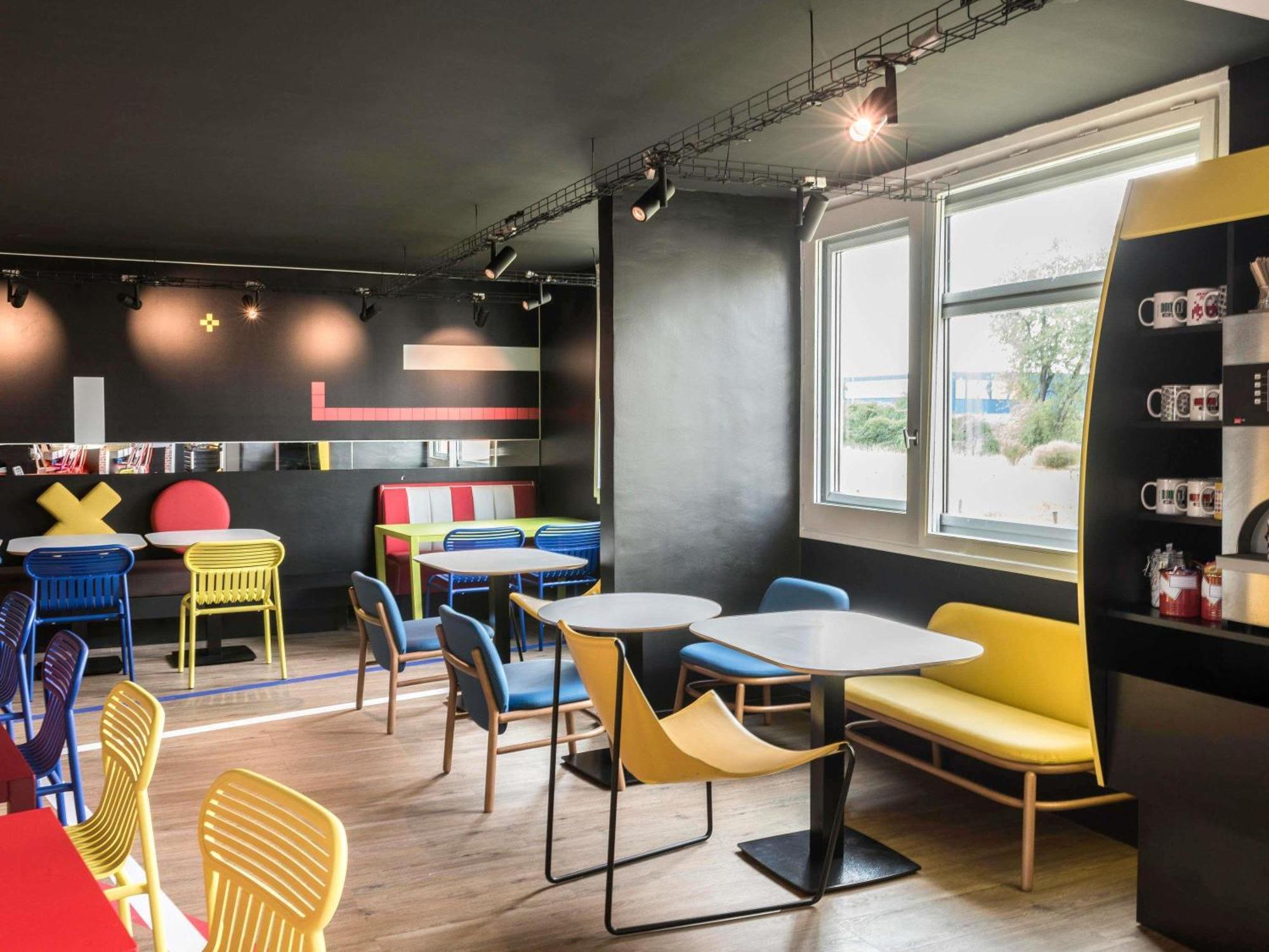 Ibis Styles Lyon Bron Eurexpo Ξενοδοχείο Εξωτερικό φωτογραφία
